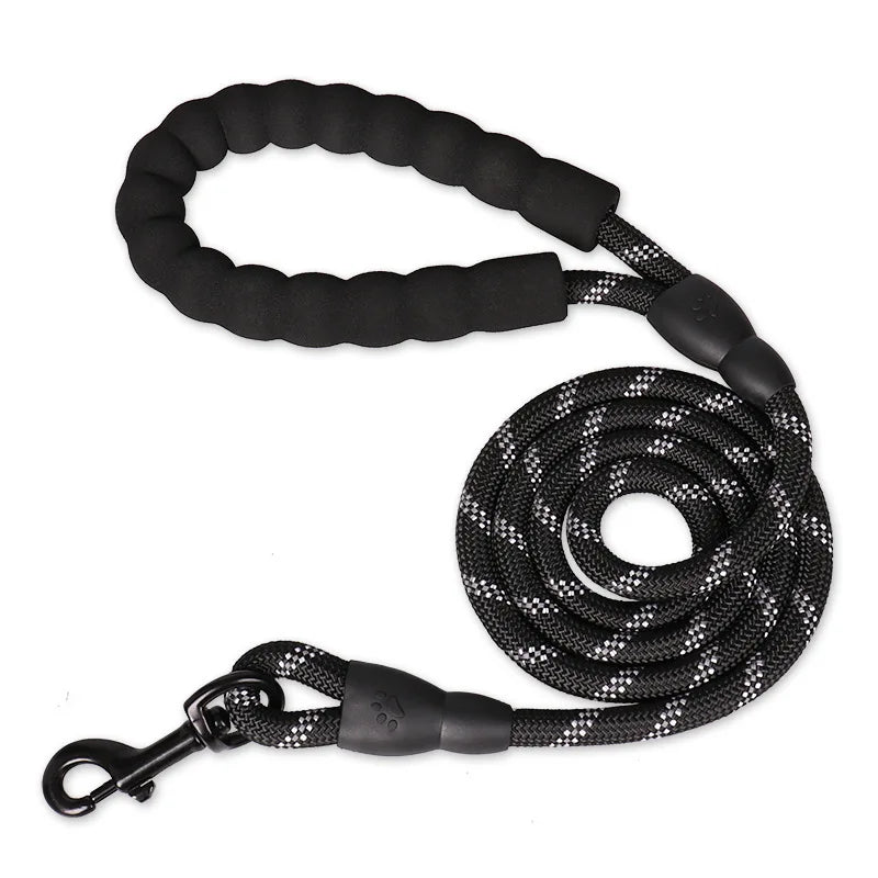  Strong Leashes for Dogs with Soft Handle. 